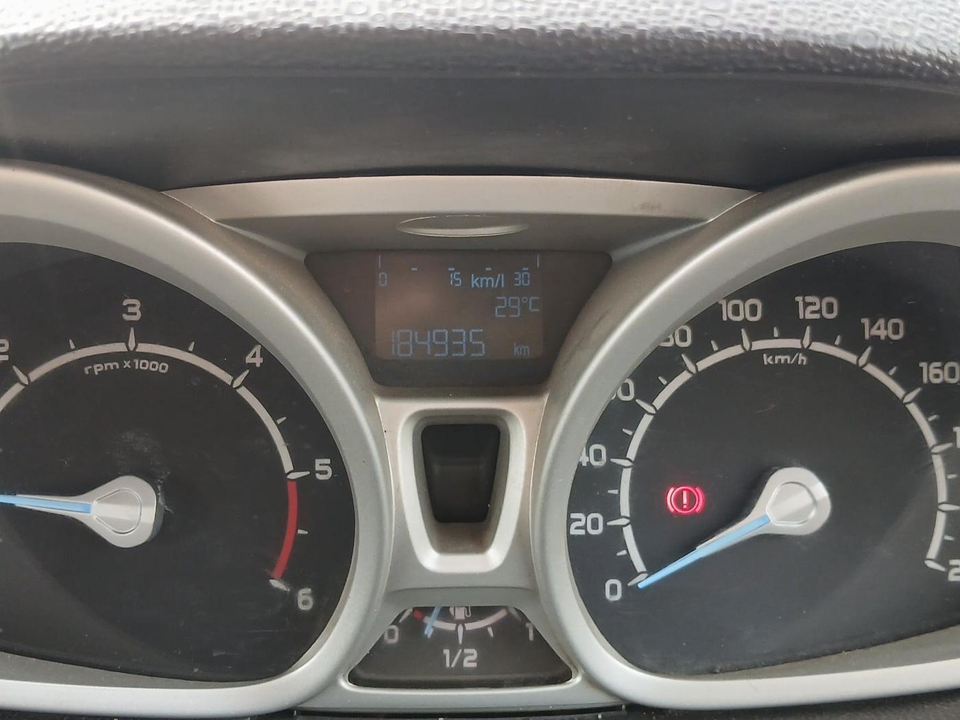 2014 Ford Ecosport TITANIUM 1.5L DIESEL, Diesel, Manual, 1,84,935 km, interior