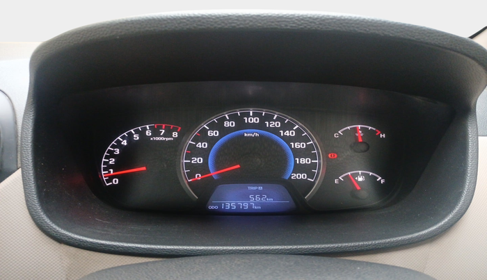 2015 Hyundai Grand i10 SPORTZ 1.2 KAPPA VTVT, Petrol, Manual, 1,35,797 km, interior