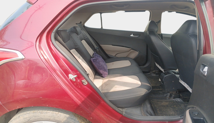 2015 Hyundai Grand i10 SPORTZ 1.2 KAPPA VTVT, Petrol, Manual, 1,35,797 km, interior