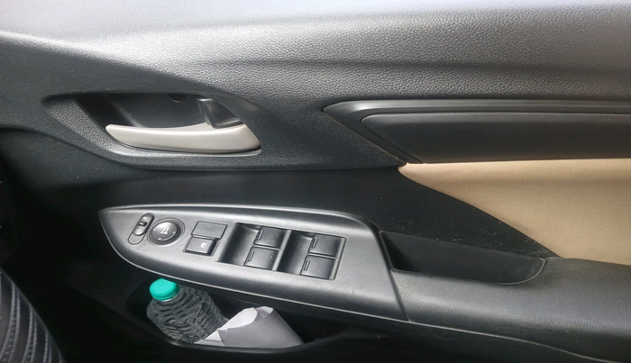 2015 Honda Jazz 1.5L I-DTEC S, Diesel, Manual, 1,33,247 km, interior