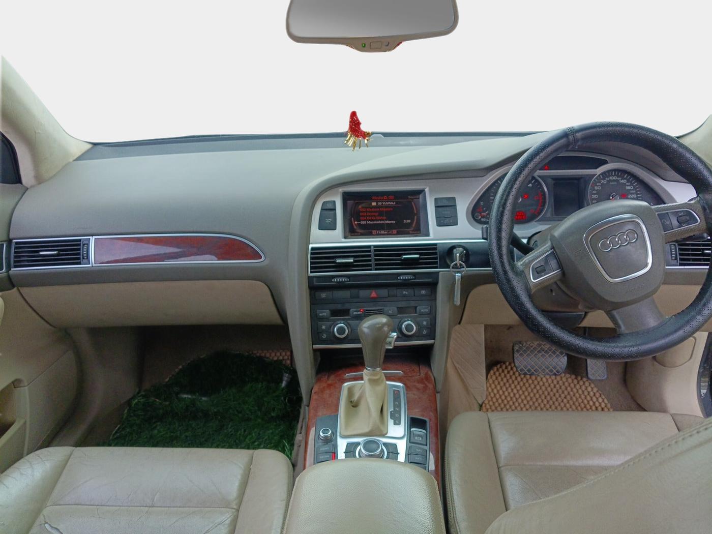 2010 Audi A6 2.7 TDI, Diesel, Automatic, 1,23,024 km, interior