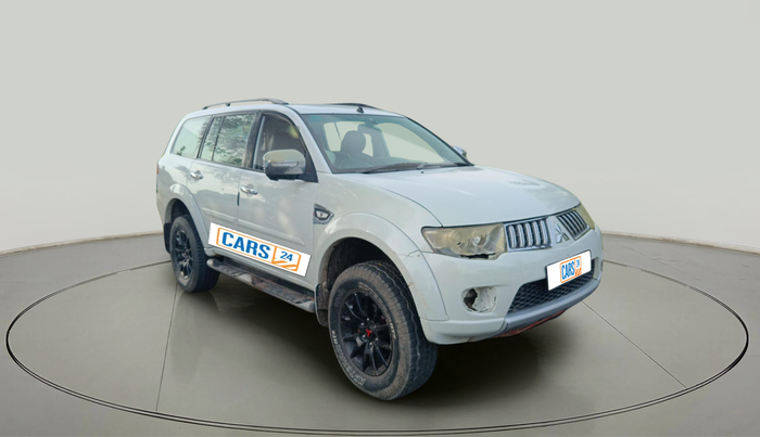 2012 Mitsubishi Pajero Sport 2.5 MT 4X4, Diesel, Manual, 1,21,185 km, exterior