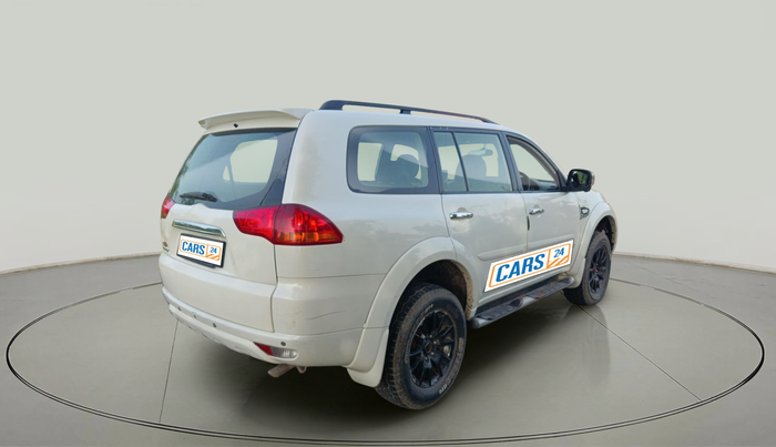 2012 Mitsubishi Pajero Sport 2.5 MT 4X4, Diesel, Manual, 1,21,185 km, exterior