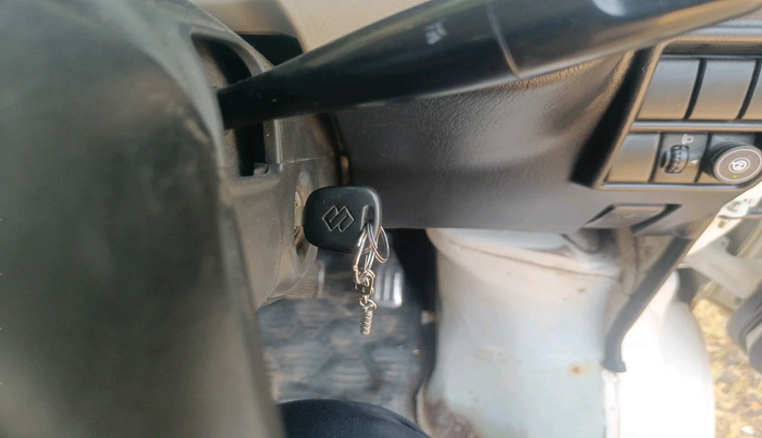 2018 Maruti Eeco 5 STR WITH A/C+HTR, CNG, Manual, 1,20,338 km, interior