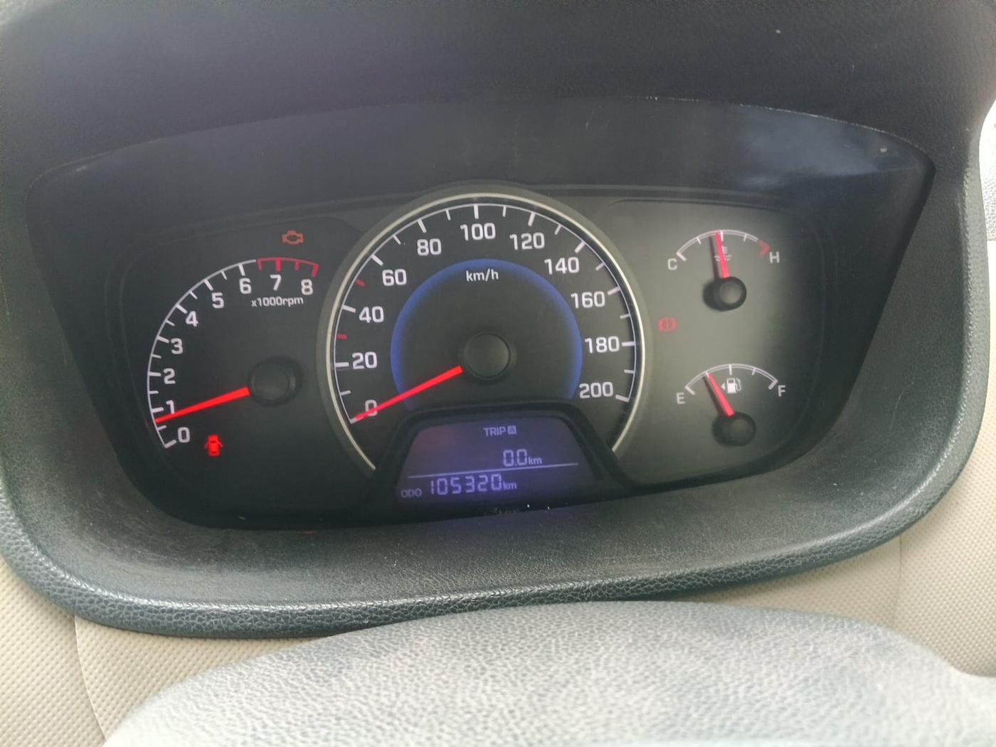 2015 Hyundai Grand i10 MAGNA 1.2 KAPPA VTVT, Petrol, Manual, 1,05,320 km, interior
