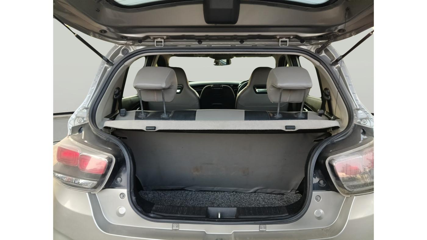 2018 Mahindra KUV 100 NXT K8 D 6 STR, Diesel, Manual, 77,000 km, exterior