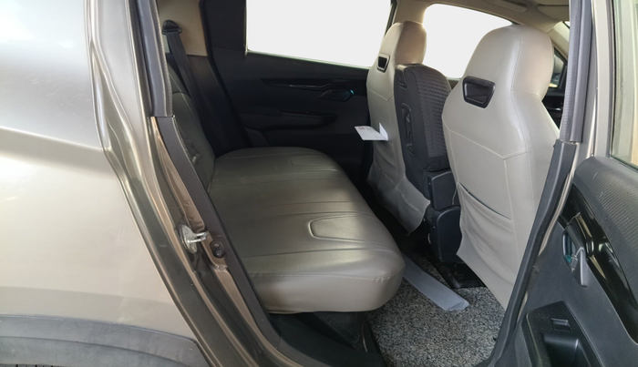 2018 Mahindra KUV 100 NXT K8 D 6 STR, Diesel, Manual, 76,981 km, interior