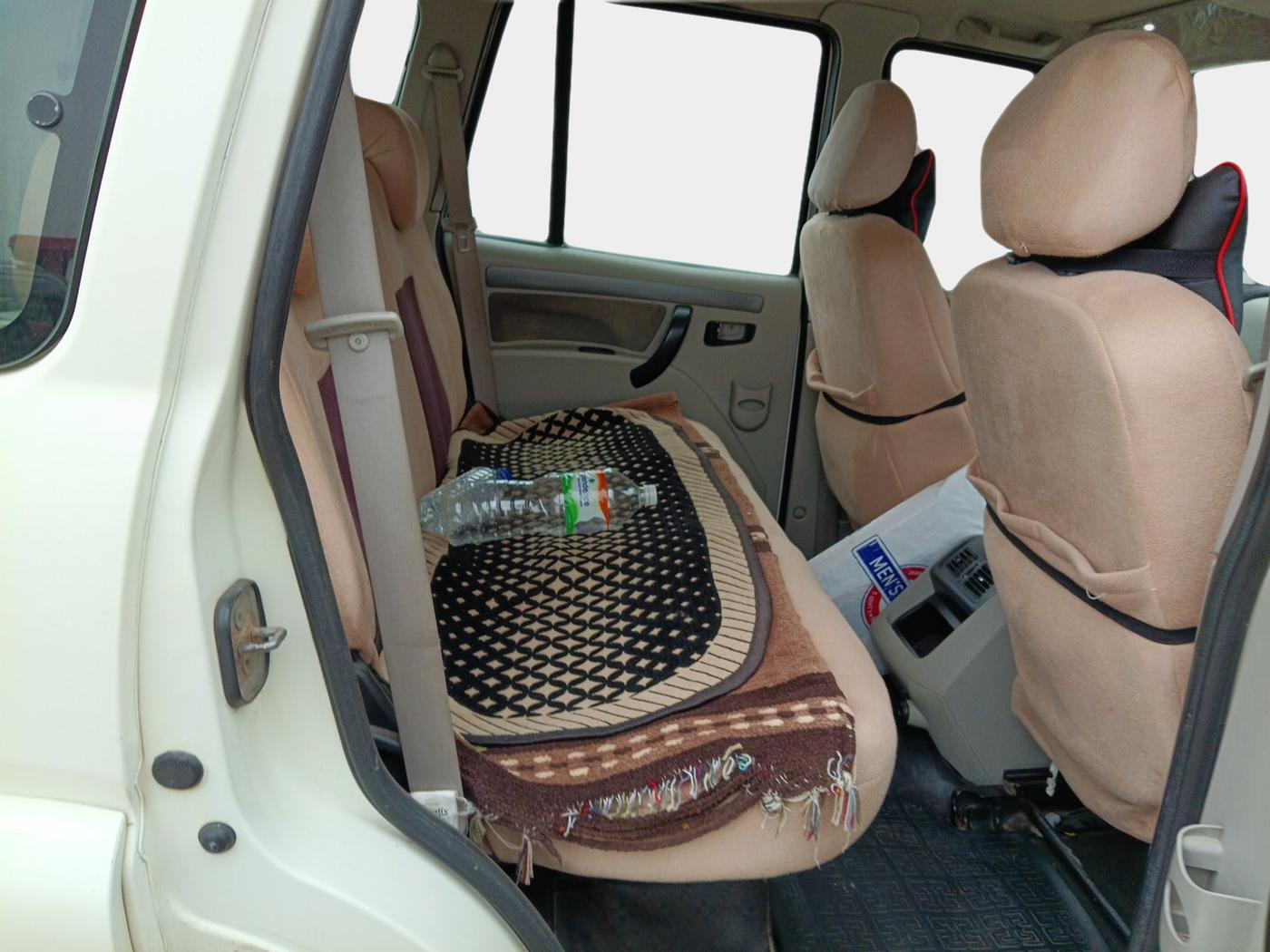 2018 Mahindra Scorpio S5, Diesel, Manual, 15,274 km, interior