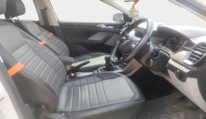 2023 Skoda KUSHAQ AMBITION 1.0L TSI MT, Petrol, Manual, 17,969 km, interior