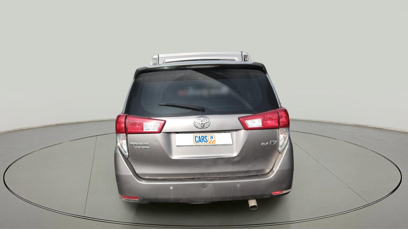 2018 Toyota Innova Crysta 2.4 VX 8 STR, Diesel, Manual, 1,28,891 km, exterior