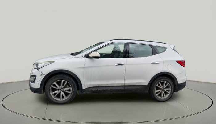 2014 Hyundai Santa Fe 4 WD AT, Diesel, Automatic, 2,85,459 km, exterior