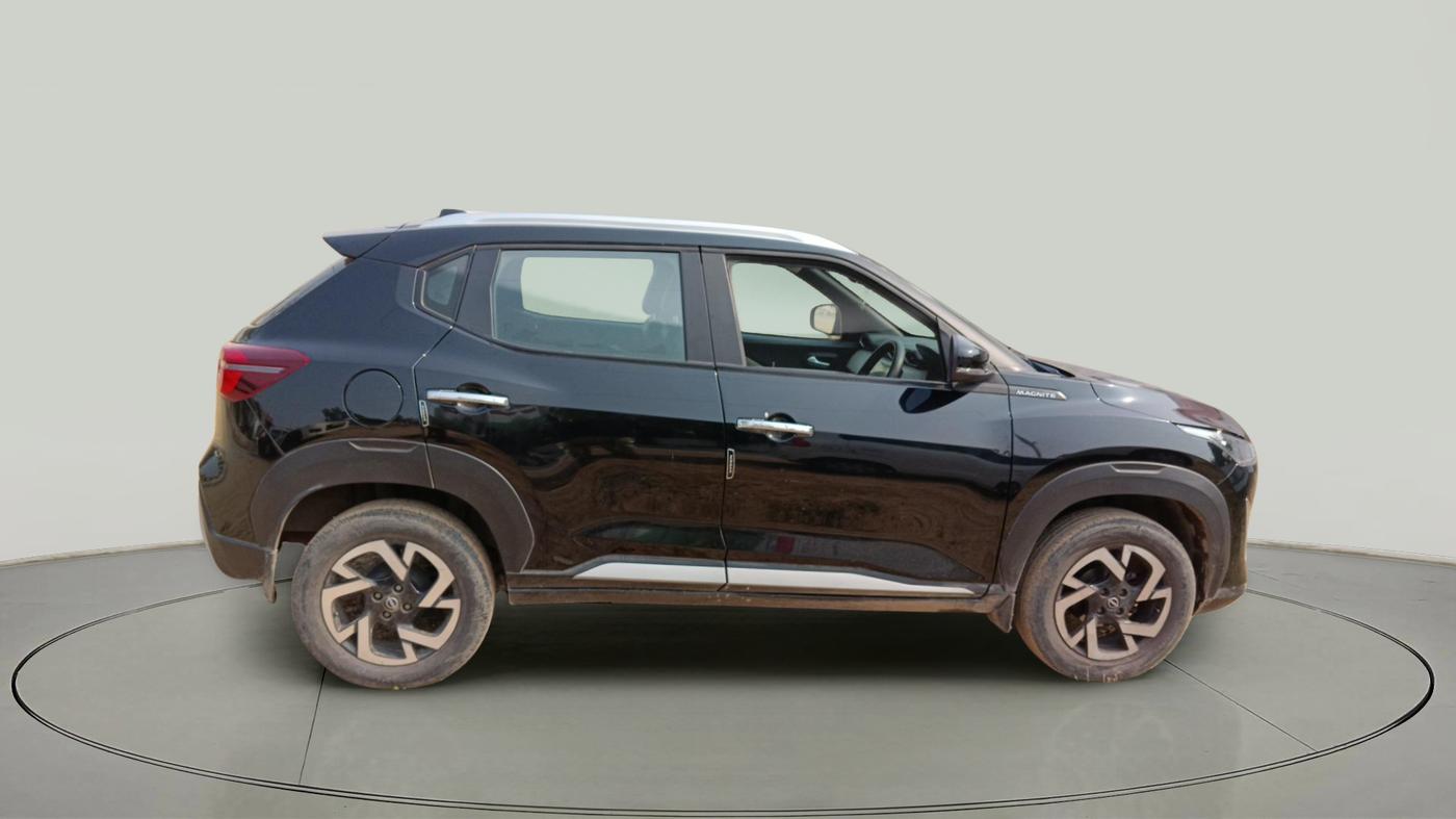 2021 Nissan MAGNITE XV MT, Petrol, Manual, 31,000 km, exterior