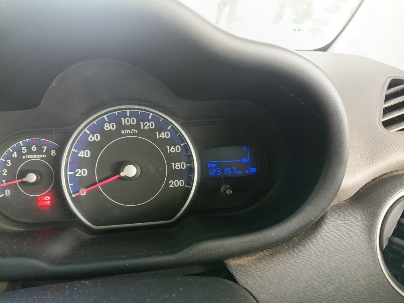 2011 Hyundai i10 ERA 1.1, Petrol, Manual, 1,23,157 km, interior