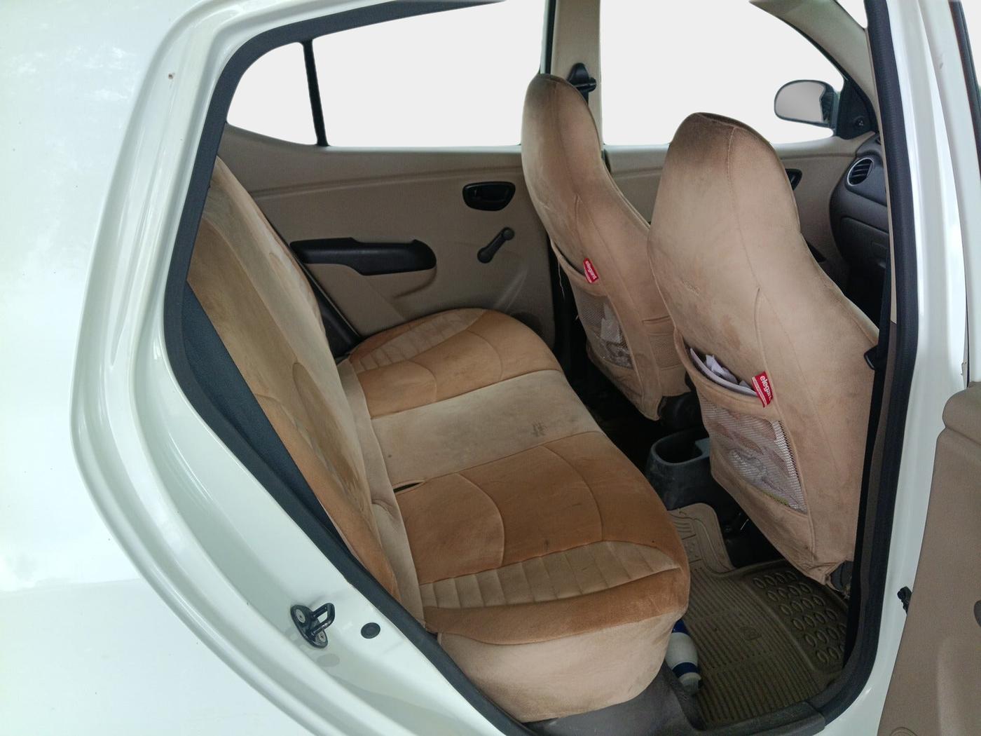 2011 Hyundai i10 ERA 1.1, Petrol, Manual, 1,23,157 km, interior