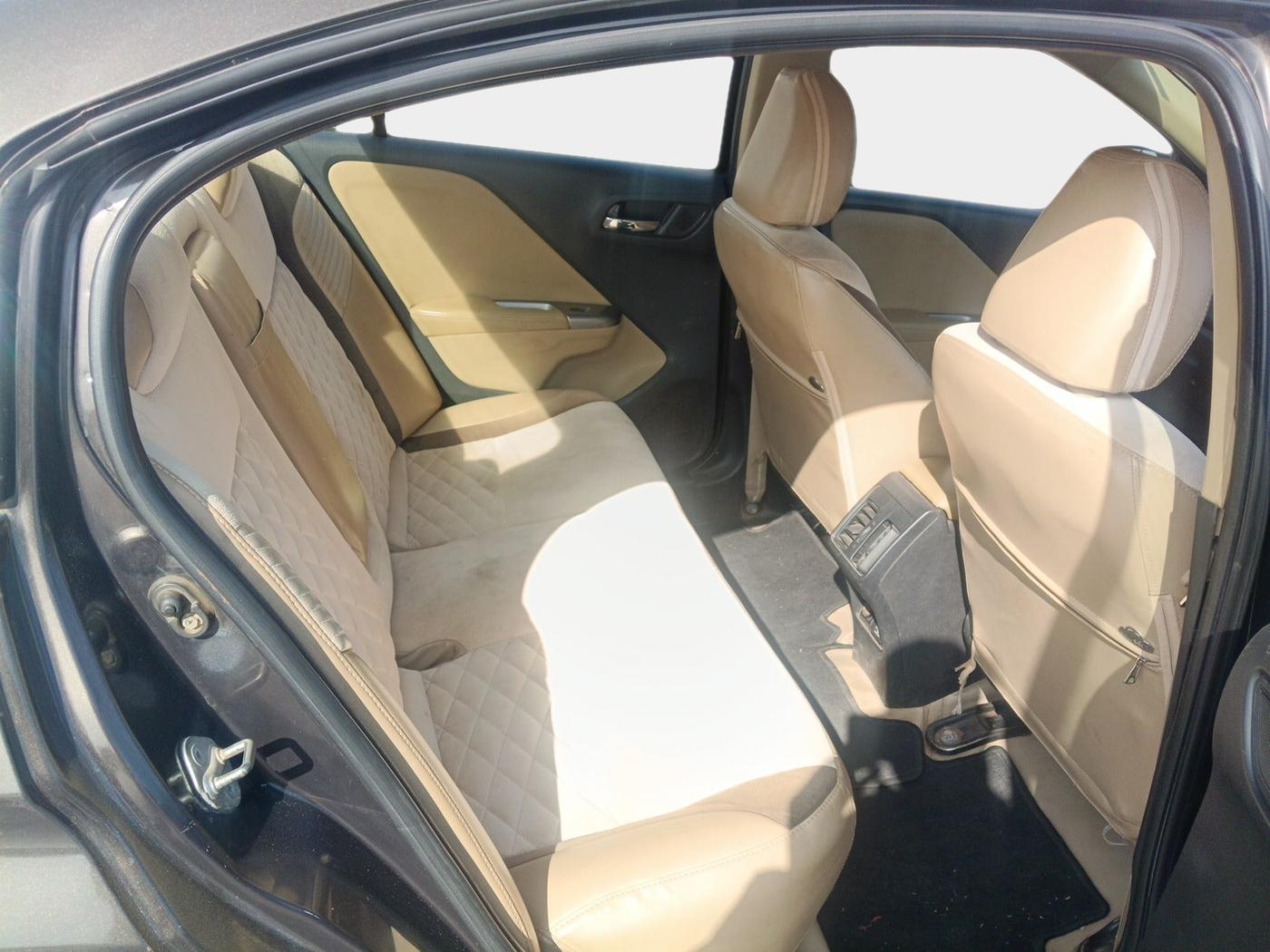2015 Honda City 1.5L I-VTEC V MT, CNG, Manual, 1,02,670 km, interior