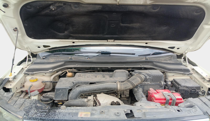 2019 Mahindra XUV300 W6 1.5 DIESEL, Diesel, Manual, 1,03,969 km, exterior
