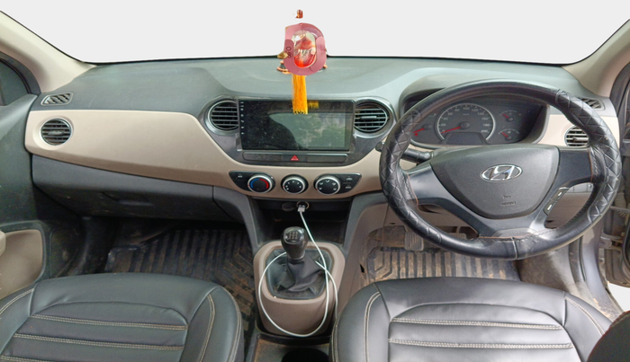 2017 Hyundai Grand i10 MAGNA 1.2 KAPPA VTVT, Petrol, Manual, 1,28,630 km, interior