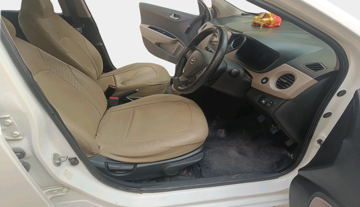 2015 Hyundai Xcent SX 1.2 (O), CNG, Manual, 99,125 km, interior