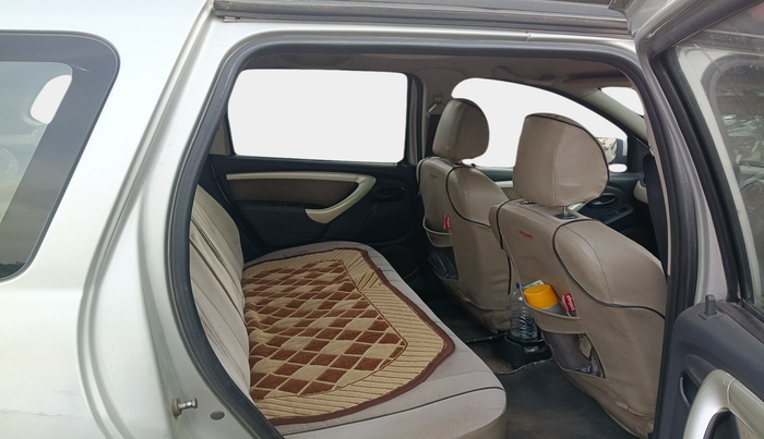 2013 Renault Duster 85 PS RXL DIESEL, Diesel, Manual, 1,84,964 km, interior