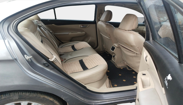 2017 Maruti Ciaz ZETA DIESEL 1.3, Diesel, Manual, 1,59,261 km, interior