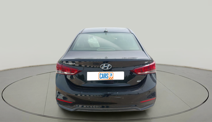 2017 Hyundai Verna 1.6 VTVT SX (O), Petrol, Manual, 1,84,716 km, exterior