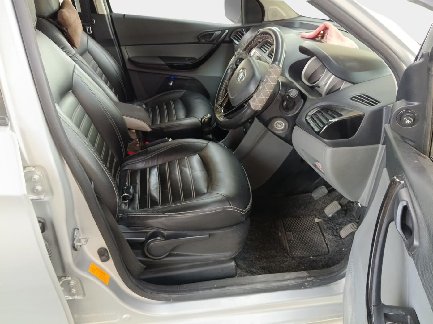 2017 Tata TIGOR XT PETROL, Petrol, Manual, 2,09,119 km, interior