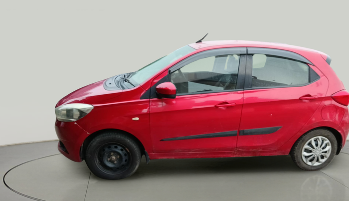 2016 Tata Tiago XT PETROL, Petrol, Manual, 80,126 km, exterior