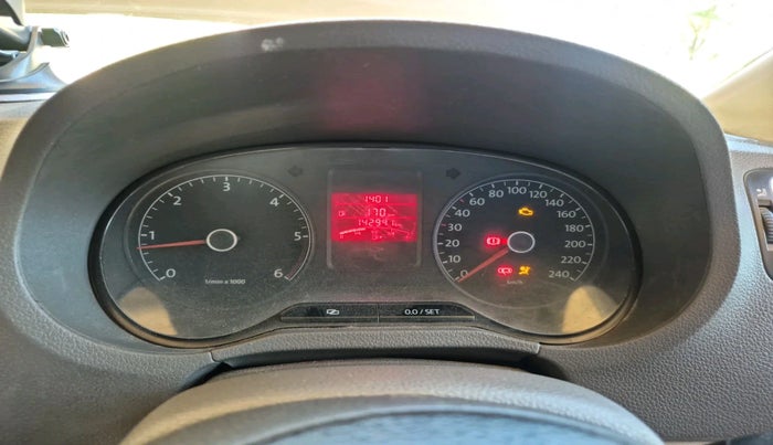 2011 Volkswagen Vento HIGHLINE DIESEL 1.6, Diesel, Manual, 1,42,941 km, interior