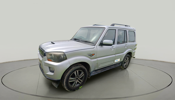 2016 Mahindra Scorpio S6 PLUS, Diesel, Manual, 2,69,781 km, exterior