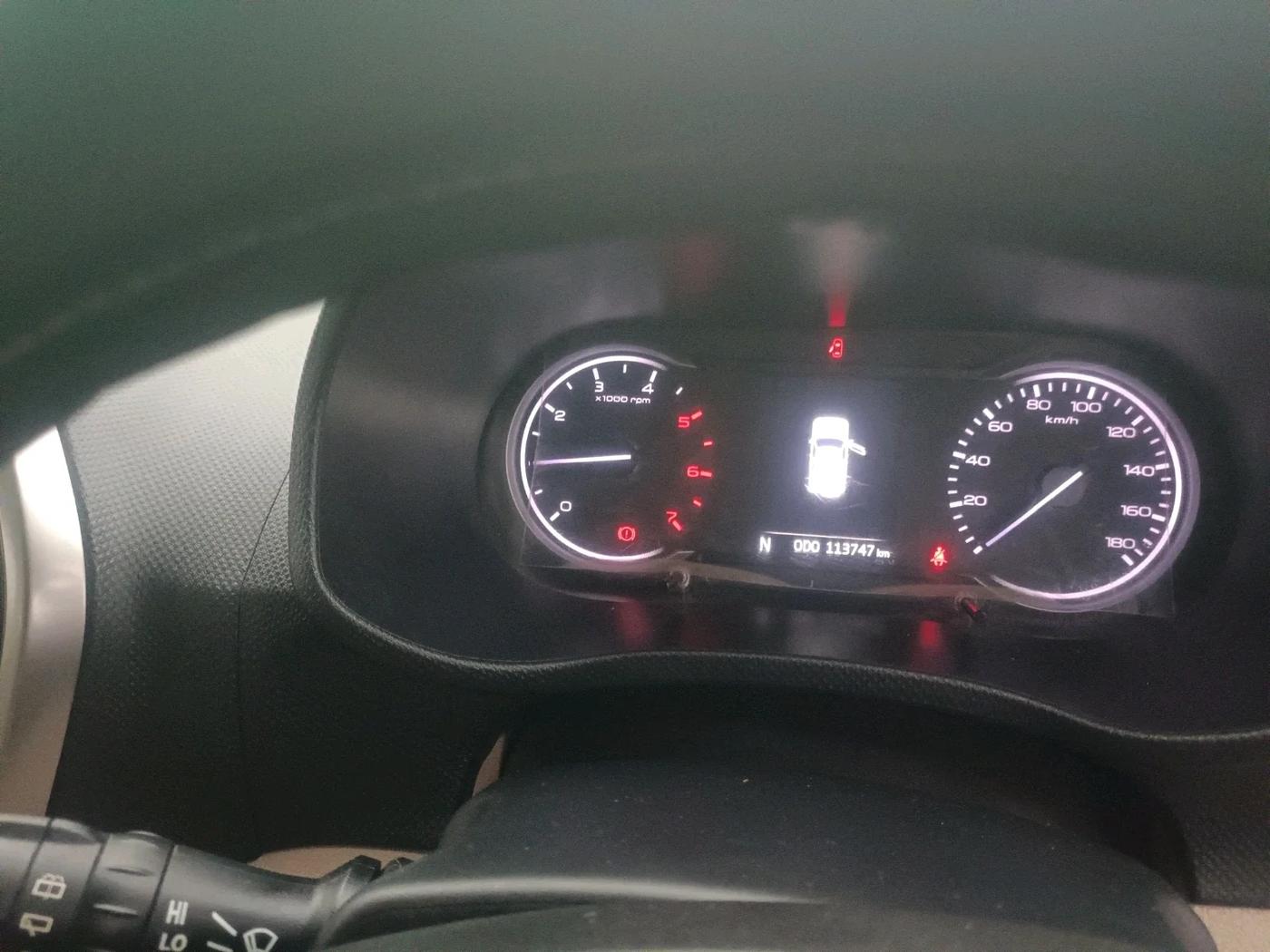 2022 Mahindra BOLERO NEO N10 R, Diesel, Manual, 1,13,747 km, interior