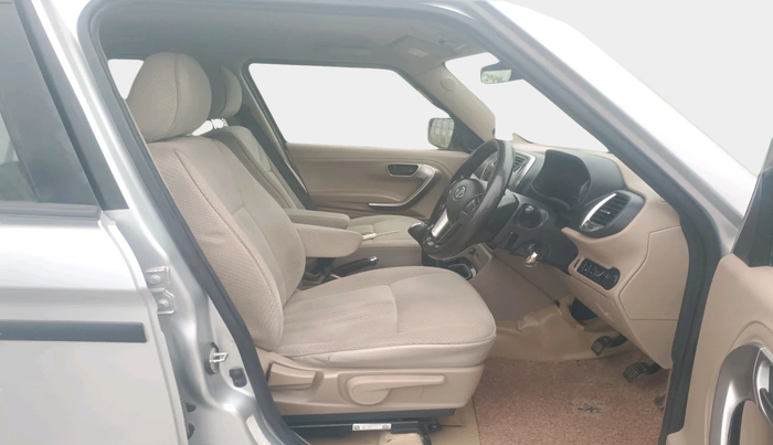 2022 Mahindra BOLERO NEO N10 R, Diesel, Manual, 1,13,747 km, interior