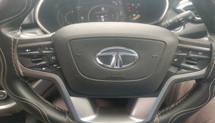 2023 Tata Safari XZA PLUS O 7STR, Diesel, Automatic, 50,567 km, interior