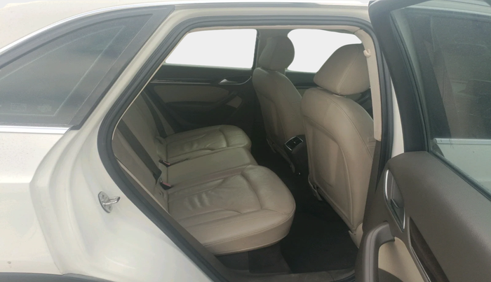 2013 Audi Q3 2.0 TDI QUATTRO, Diesel, Automatic, 1,28,796 km, interior