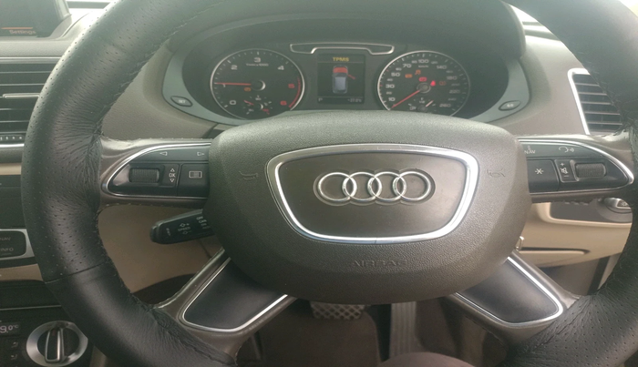 2013 Audi Q3 2.0 TDI QUATTRO, Diesel, Automatic, 1,28,796 km, interior