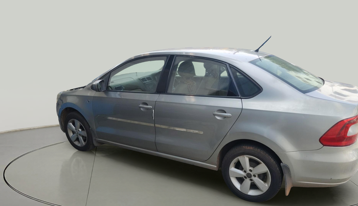2014 Skoda Rapid 1.5 TDI CR ELEGANCE, Diesel, Manual, 1,31,401 km, exterior