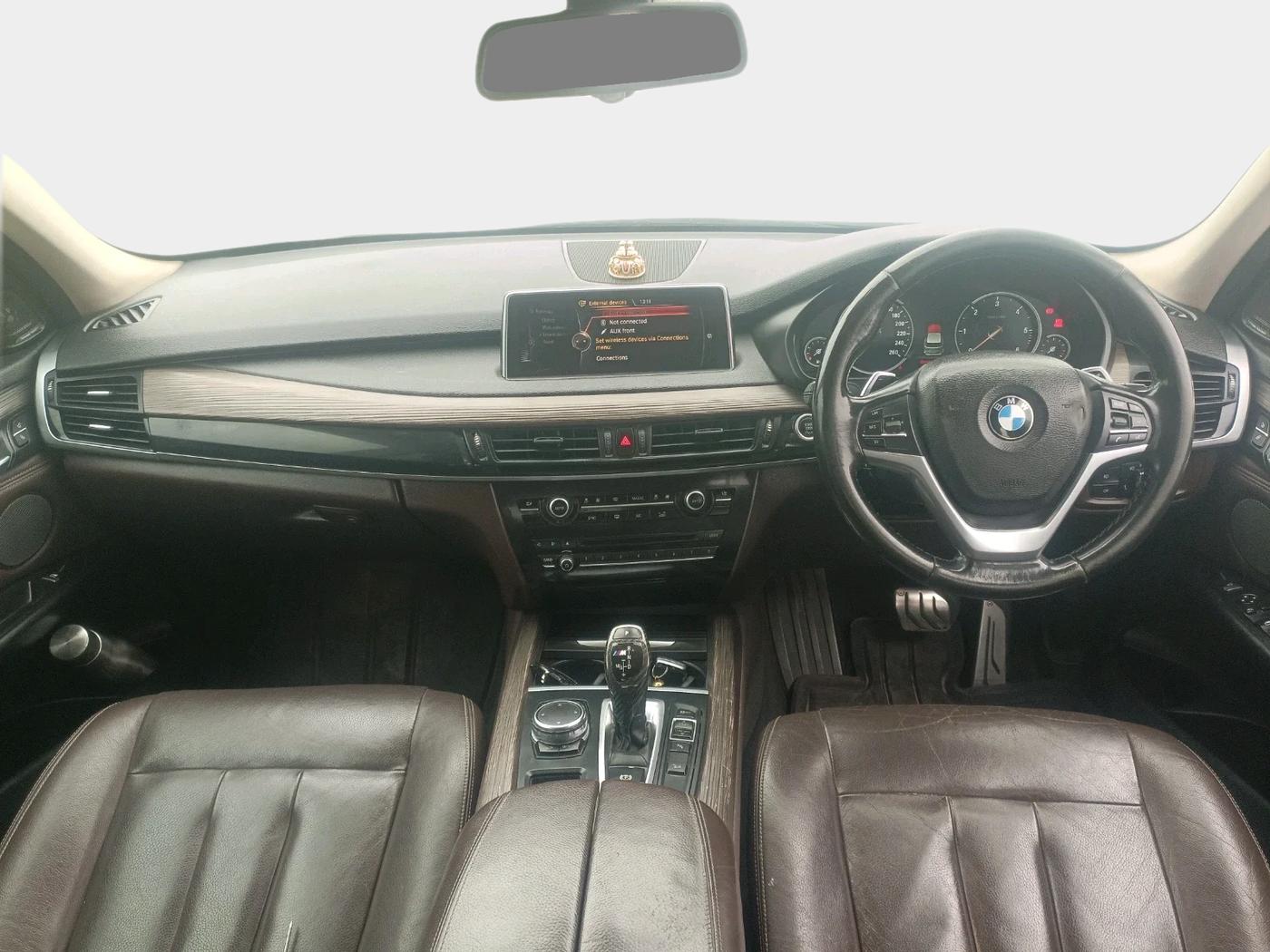 2016 BMW X5 XDRIVE30D DESIGN PURE 5 STR, Diesel, Automatic, 13,50,000 km, interior