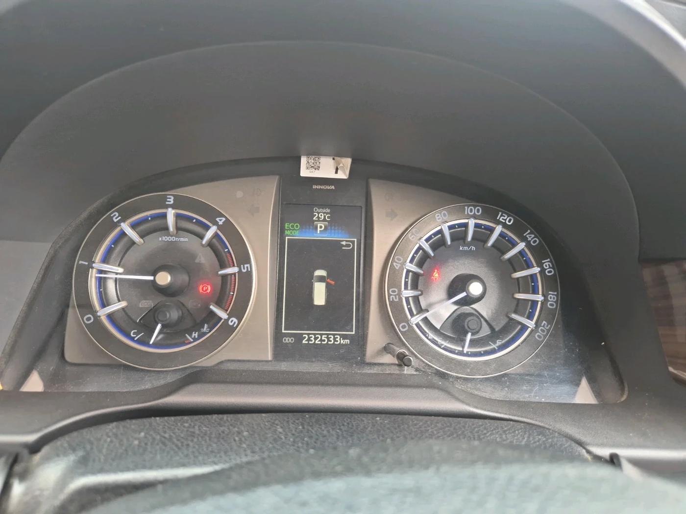 2016 Toyota Innova Crysta 2.8 ZX AT 7 STR, Diesel, Automatic, 2,32,533 km, interior