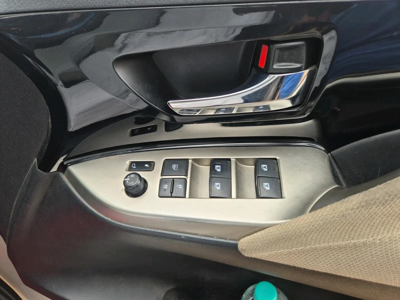 2016 Toyota Innova Crysta 2.8 ZX AT 7 STR, Diesel, Automatic, 2,32,533 km, interior