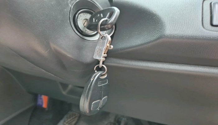 2011 Maruti Swift VXI ABS, Petrol, Manual, 99,415 km, interior