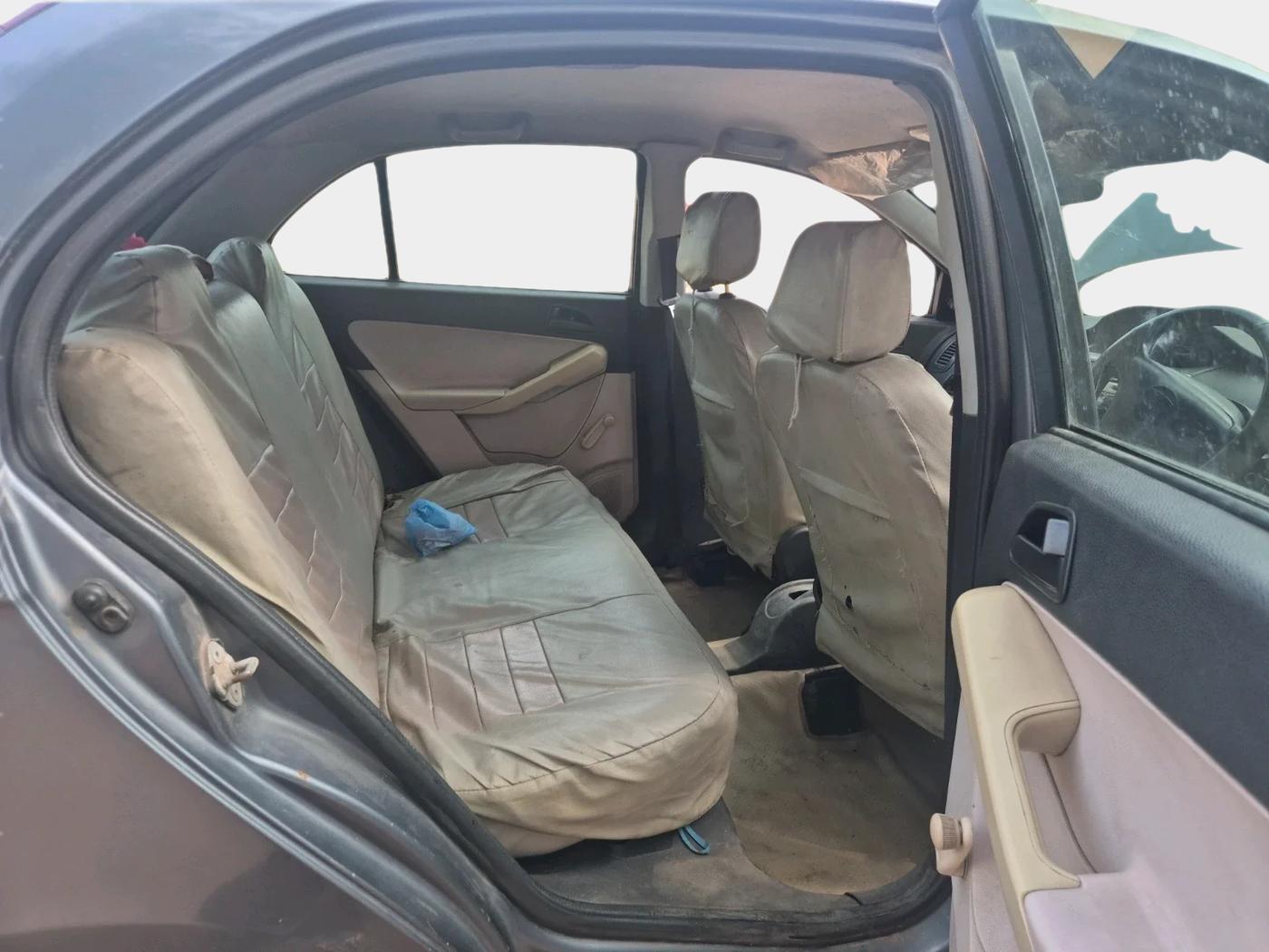 2011 Tata Indica Vista AQUA TDI, Diesel, Manual, 98,001 km, interior