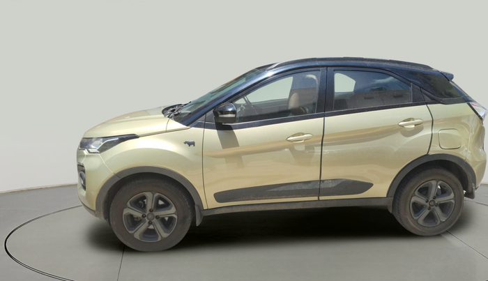 2022 Tata NEXON XZA PLUS (PREMIUM) KAZIRANGA DIESEL, Diesel, Automatic, 52,293 km, exterior