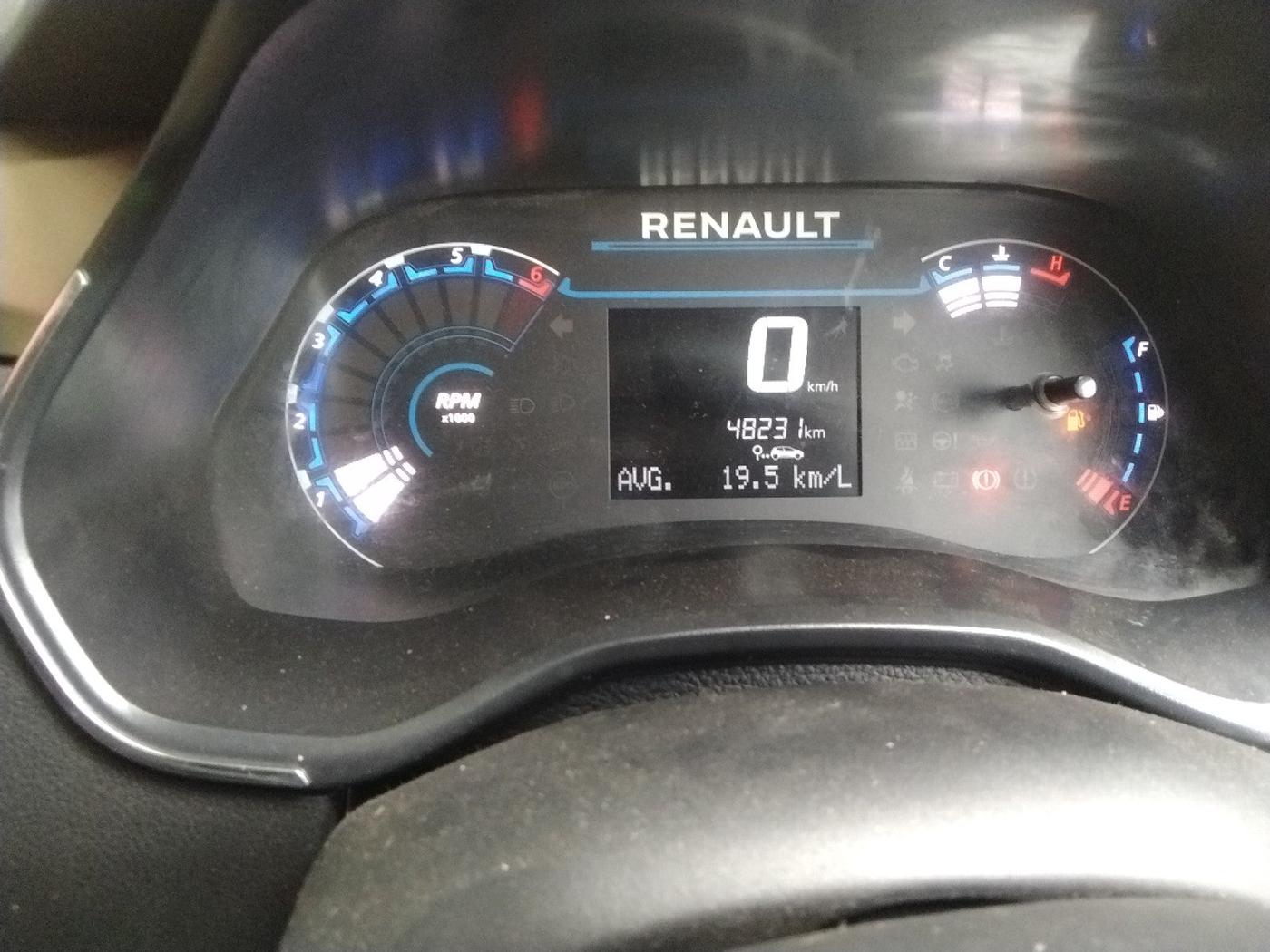 2023 Renault Kiger RXT MT, Petrol, Manual, 48,231 km, interior