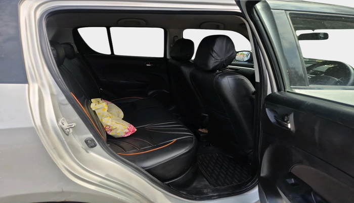 2015 Maruti Swift ZDI, Diesel, Manual, 80,826 km, interior