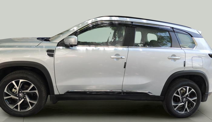 2024 Toyota URBAN CRUISER HYRYDER V AT NEO DRIVE, Petrol, Automatic, 8,005 km, exterior
