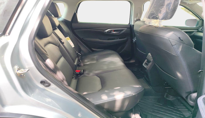 2024 Toyota URBAN CRUISER HYRYDER V AT NEO DRIVE, Petrol, Automatic, 8,005 km, interior