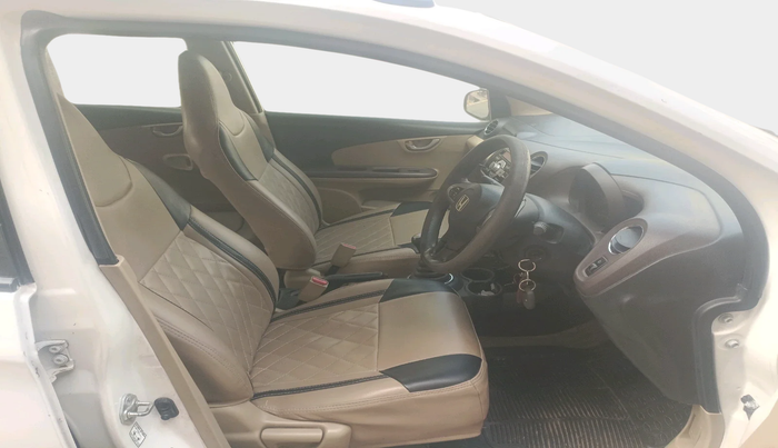 2013 Honda Brio V MT, Petrol, Manual, 88,659 km, interior