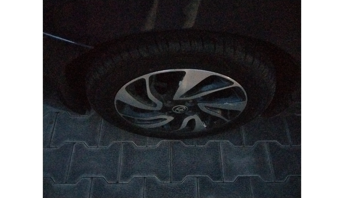 2020 Toyota Glanza G, Petrol, Manual, 44,842 km, tyre