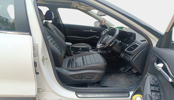 2021 KIA SELTOS GTX PLUS AT 1.5 DIESEL, Diesel, Automatic, 48,838 km, interior