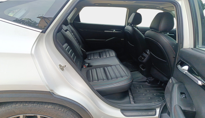 2021 KIA SELTOS GTX PLUS AT 1.5 DIESEL, Diesel, Automatic, 48,838 km, interior