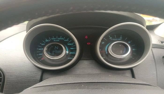 2016 Mahindra XUV500 W10 1.99, Diesel, Manual, 86,000 km, interior